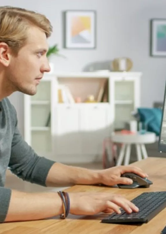 A man using a computer 